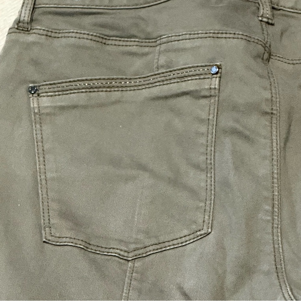 White House Black Market Olive Green Mid Rise Zippered  Pants Size 8 - Picture 7 of 10